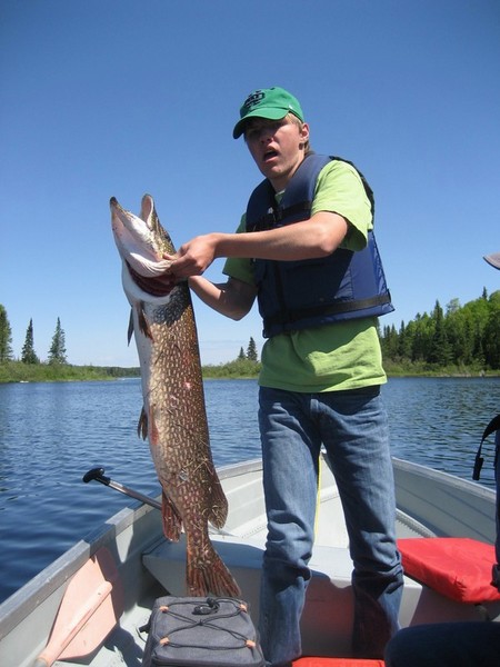 thomas 42 inch northern pike chapleau 2013 b.jpg